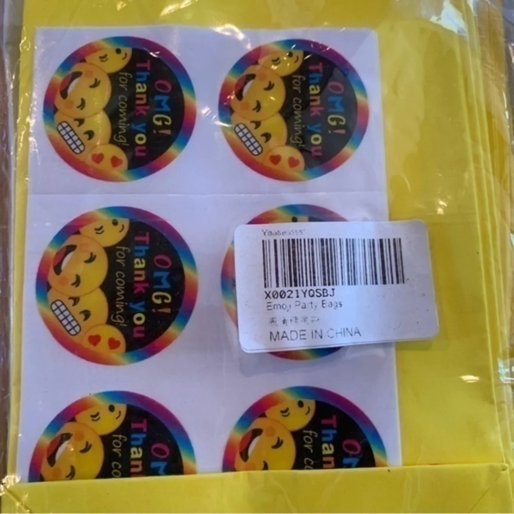 New Emoji’s Party Favor Thank You Bags + Stickers Set of 40 bags